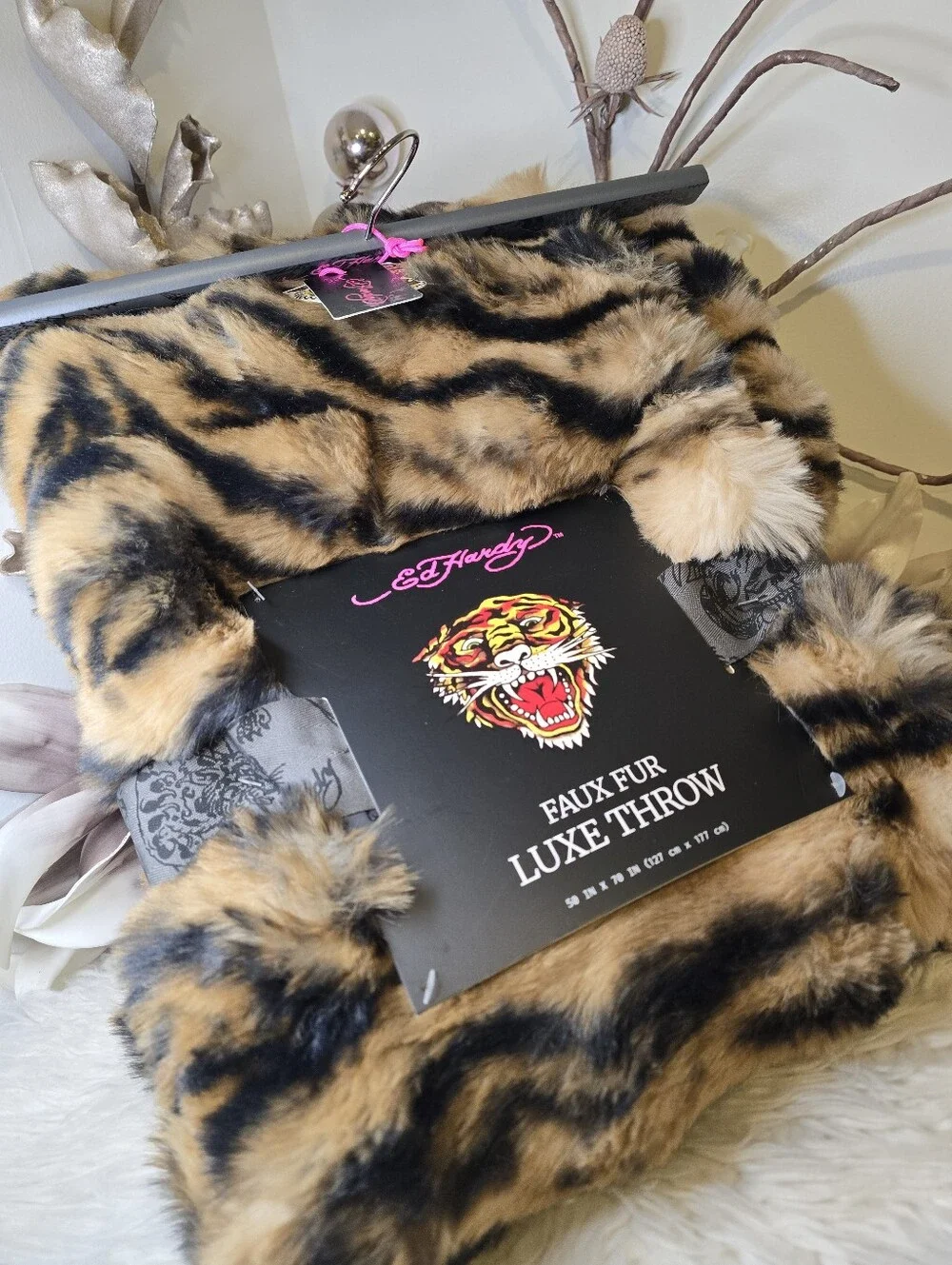 Ed Hardy Fuax Fur Luxe Leopard Throw 50in x 70in new